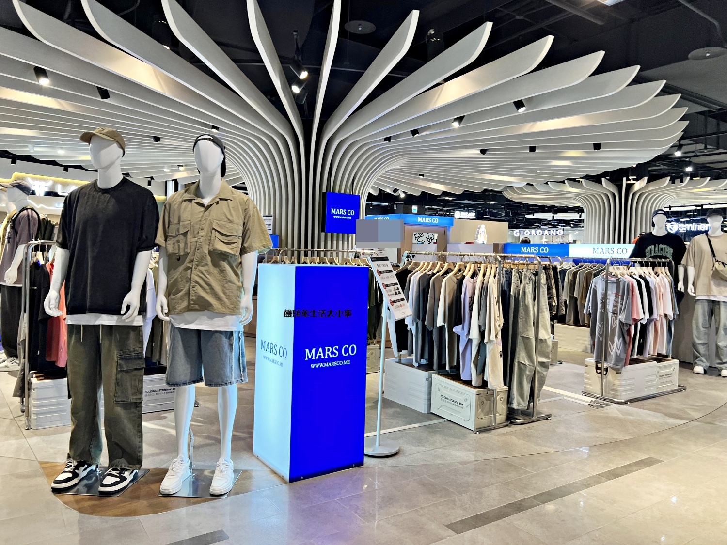 /tmp/phps0O4Ww /tmp/phps0O4Ww