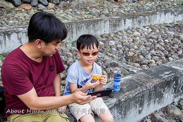 小烏來風景特定區宇內溪戲水區 暑假天天開放! 桃園唯一合法的戲水區 @About Hsuan美美媽咪親子美食旅遊 玩水-16.JPG