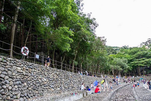 小烏來風景特定區宇內溪戲水區 暑假天天開放! 桃園唯一合法的戲水區 @About Hsuan美美媽咪親子美食旅遊 玩水-19.JPG