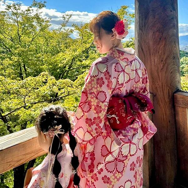 清水寺和服出租推薦「京小町」多款式選擇，中文服務輕鬆體驗穿和