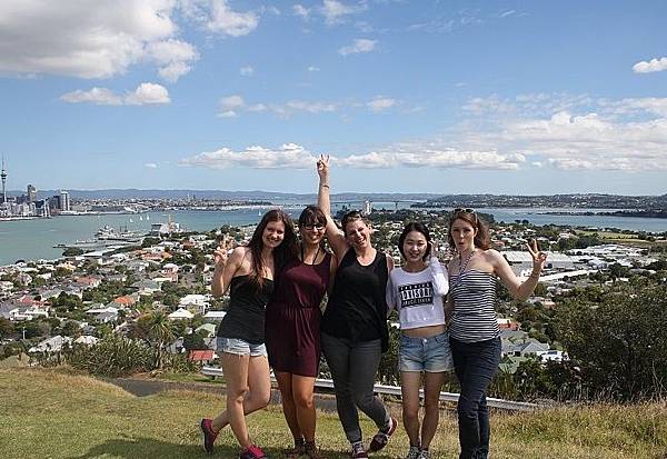 worldwide_14.jpg worldwide_14.jpg