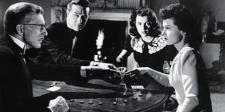 the-uninvited-1944-seance.jpg