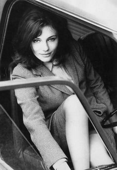 73b696b8564023d1f1c7236cd55302f9--jacqueline-bissett-mini-coopers.jpg