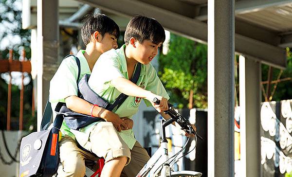 《男孩心事》The Confession 01-13.jpg