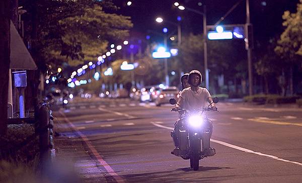 《紅燈》Traffic Light 01-19.jpg