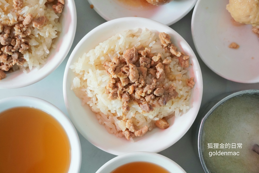 台中美食 民生嘉義米糕建國店台中在地必吃傳統美食香q米糕搭配免費柴魚湯超對味 狐狸金的日常 痞客邦