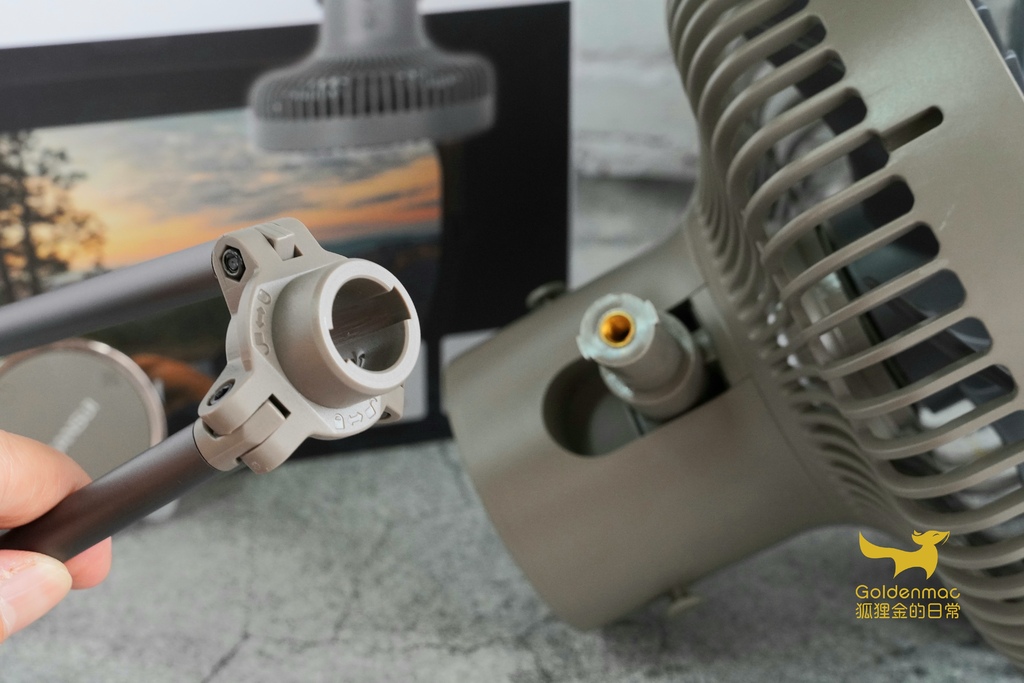 20220605_001605.jpg SANSUI山水無線充電式露營風扇SHF-W55|超方便USB風扇 掛立兩用還有LED照明 遠程遙控超輕鬆