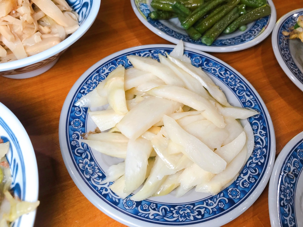 蚵ㄚ仁肉臊飯/爌肉飯