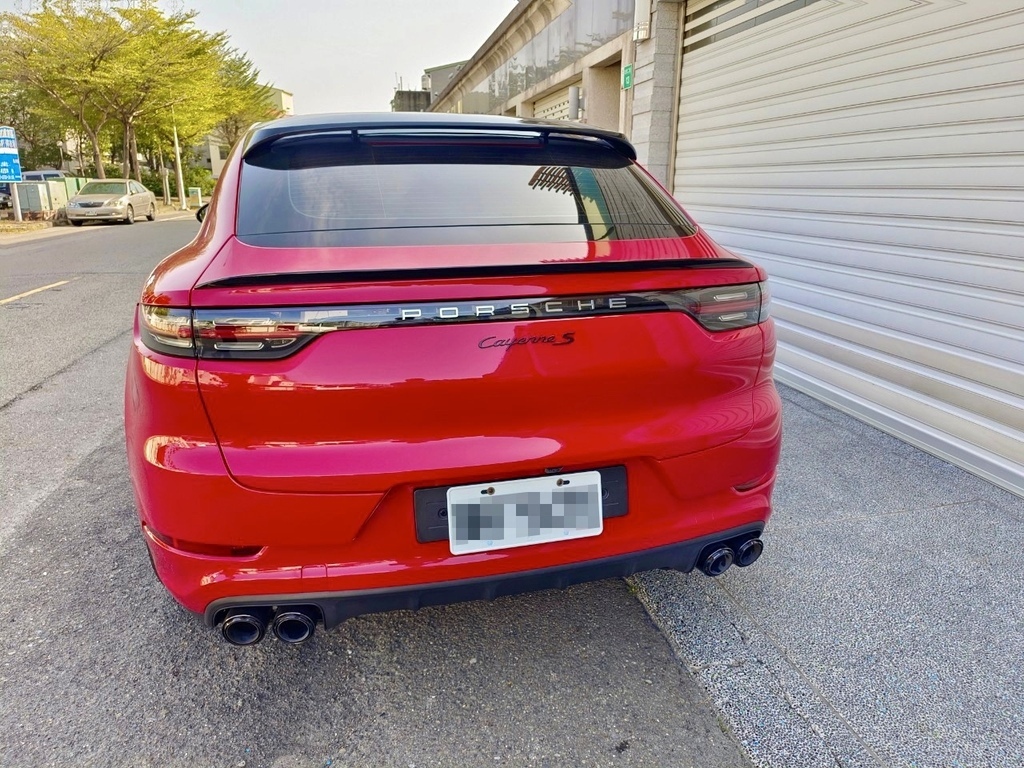 台南汽車包膜,奧圖菲車體包膜工藝,台南汽車貼膜推薦,台南改色膜,台南車體貼膜推薦,台南汽車改裝5.jpeg