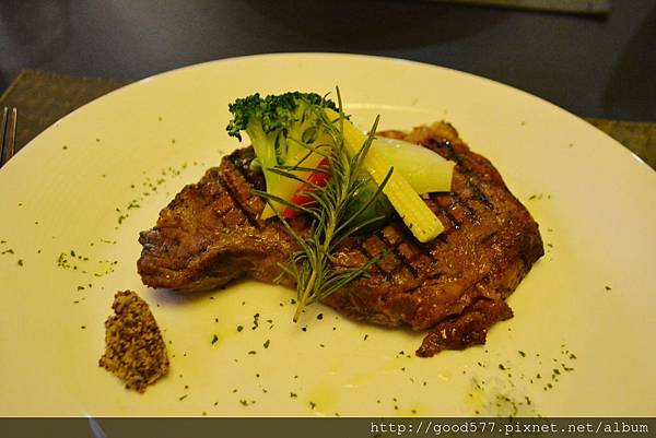 DSC_0803-min.JPG DSC_0803-min.JPG