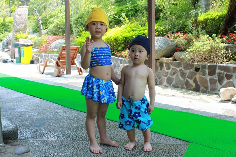 99 05 16 苗栗三灣 神農科技休閒農場 泡溫泉 1歲在家 3歲在家 ㄚ法 食在玩美 痞客邦