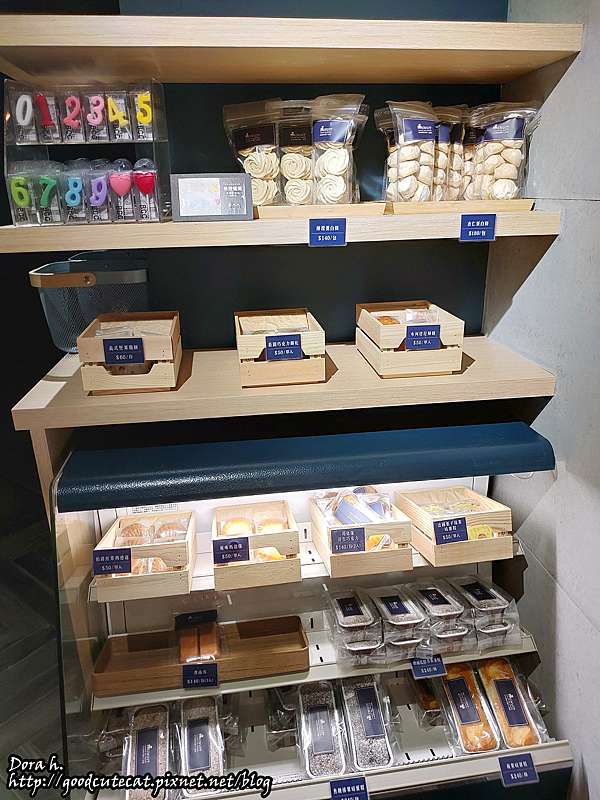 食記 深夜裡的法國手工甜點minuit Patisserie 外帶起家的甜點工作室 新店面試營運l 台北東門站 向任意門許願 Dora H 痞客邦