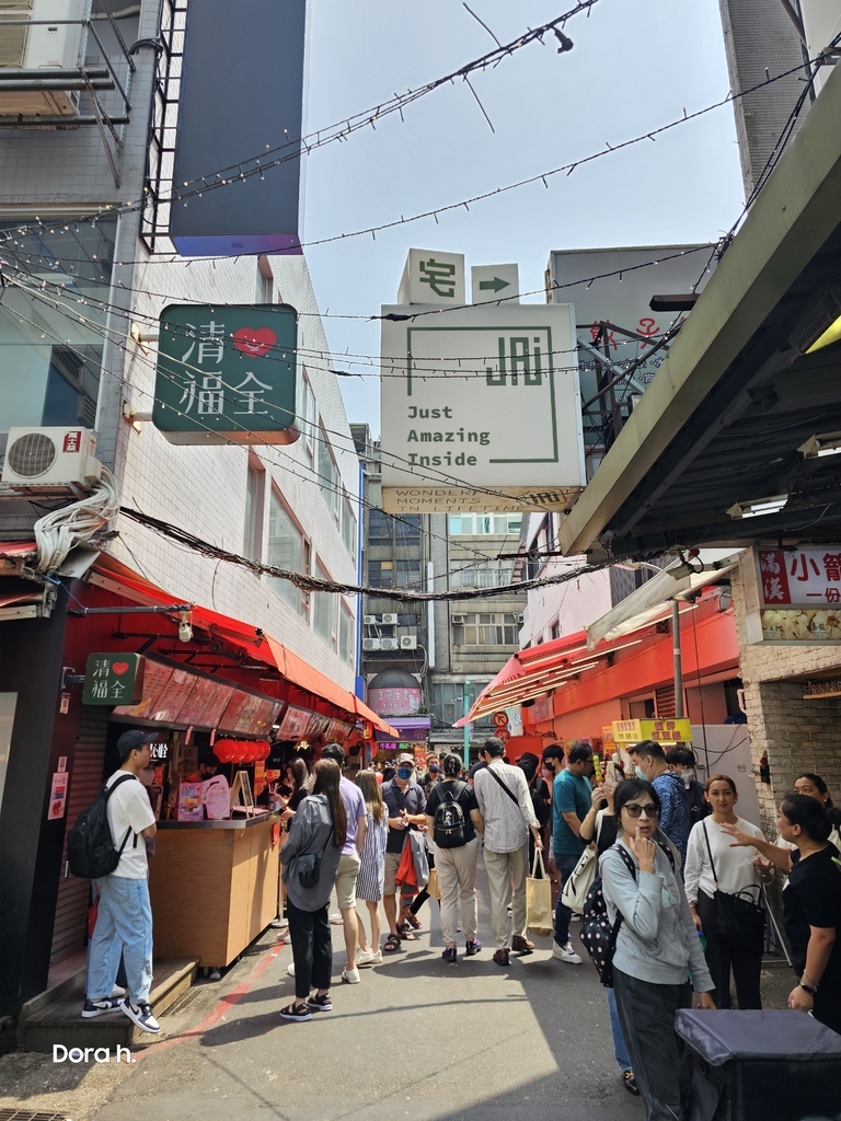[食記] 台北西門 JAI宅: 森林系網美餐廳瀑布抹茶
