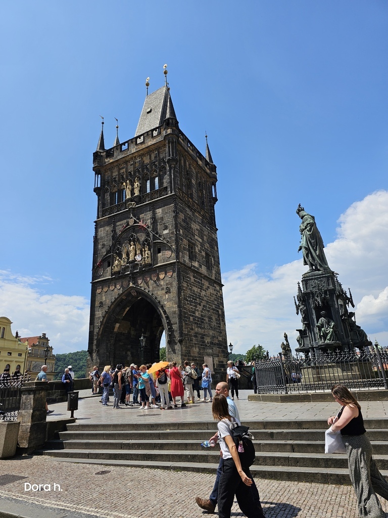 [食記] 捷克布拉格四季酒店: 高CP值河景商業午餐