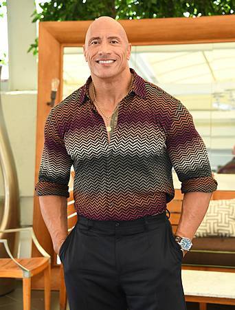 巨石強森佩戴IWC.jpg 巨石強森佩戴IWC.jpg