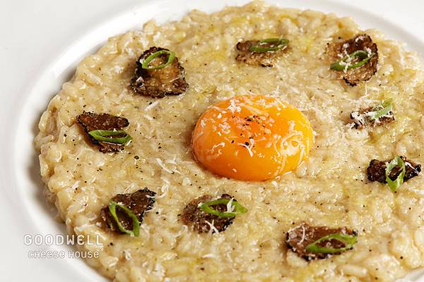 黑松露蘑菇燉飯.jpg 黑松露蘑菇燉飯.jpg