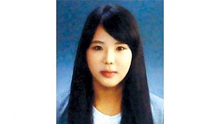 南韓海難，22歲的女船員朴智英