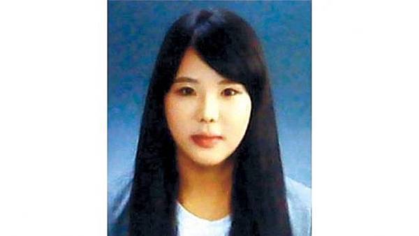 南韓海難，22歲的女船員朴智英