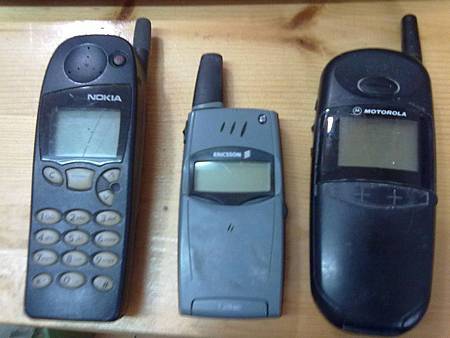 Nokia 5130、ERICSSON T28sc、Motorola cd928+