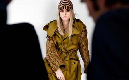 2012 BURBERRY SPRING/SUMMER