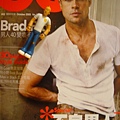 10月號GQ，隨書隨機附贈公仔《Brad Pitt》