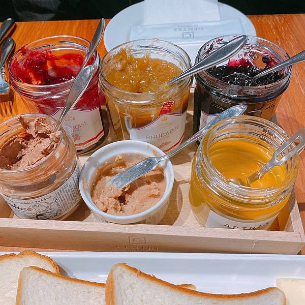 20191219_200104_0382 20191219_200104_0382