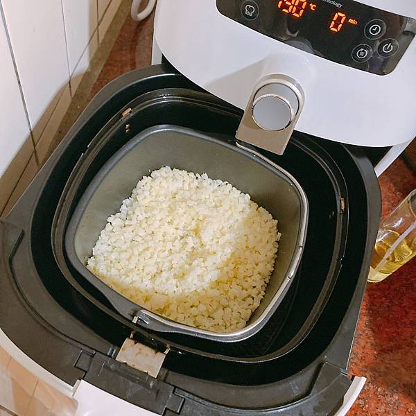 低脂減重減糖 超低卡飽足感全聯花椰菜粒橄欖油拌炒就很清甜 炒蛋配菜都方便 Goris Sky 時尚美妝消費學 低脂減重減糖 超低卡飽足感全聯花椰菜粒橄欖油拌炒就很清甜 炒蛋配菜都方便 Goris Sky 時尚美妝消費學