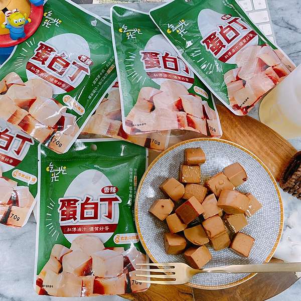 吃了12包有了吧 一包才28卡 即開即食控制體重太方便全家香辣蛋白丁 價目 Goris Sky 時尚美妝消費學 痞客邦