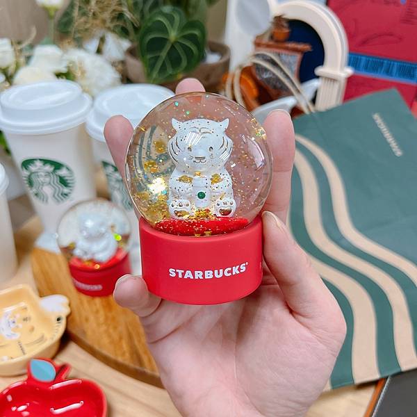 LINE_ALBUM_2021.12.3_220105_2 LINE_ALBUM_2021.12.3_220105_2