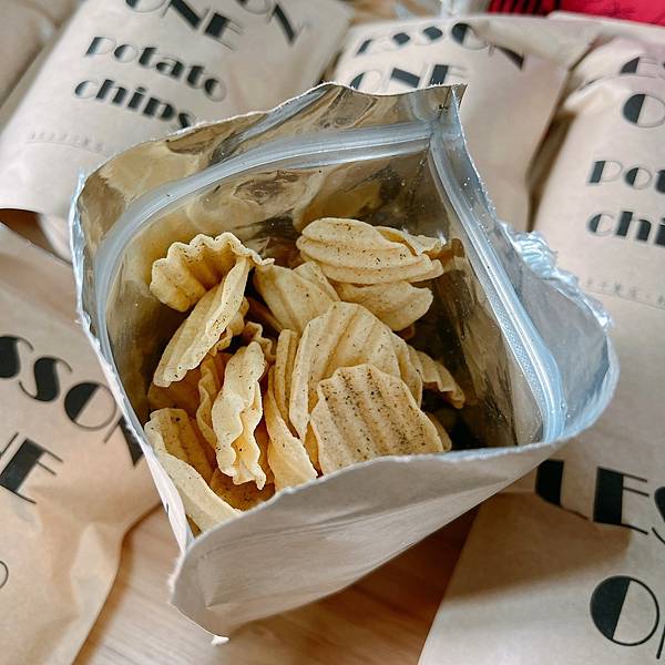 LINE_ALBUM_2022125_220127_8 LINE_ALBUM_2022125_220127_8