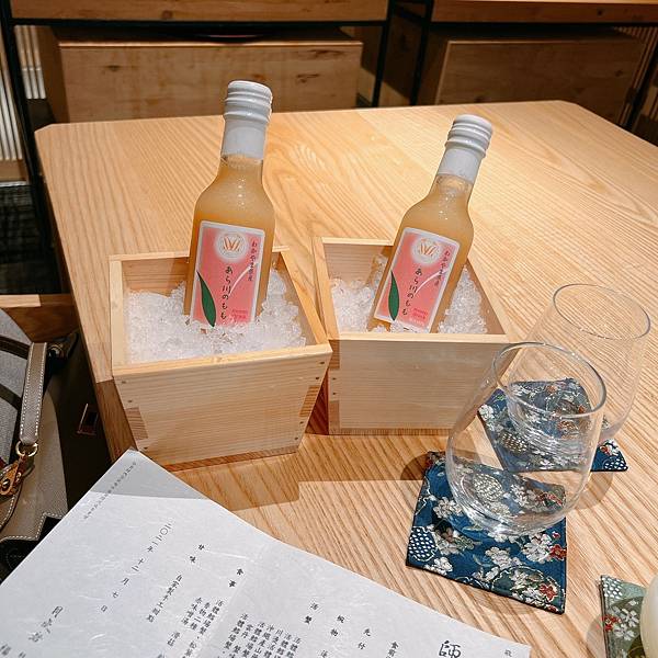 LINE_ALBUM_2022125_220205_28 LINE_ALBUM_2022125_220205_28