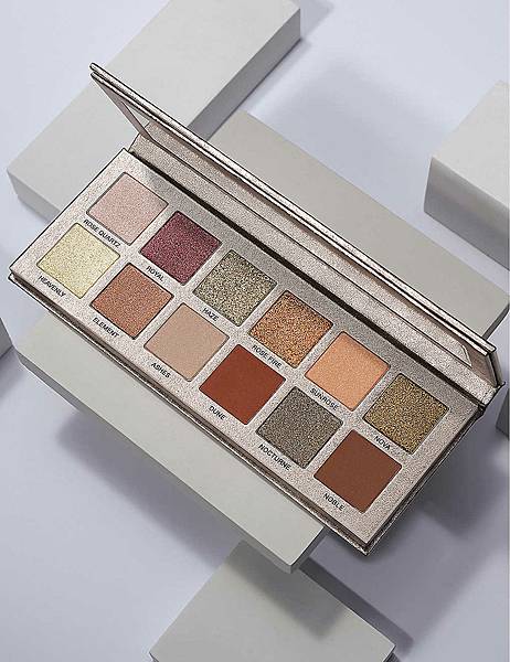 abh搖滾玫瑰眼彩盤rose matels palette 情境