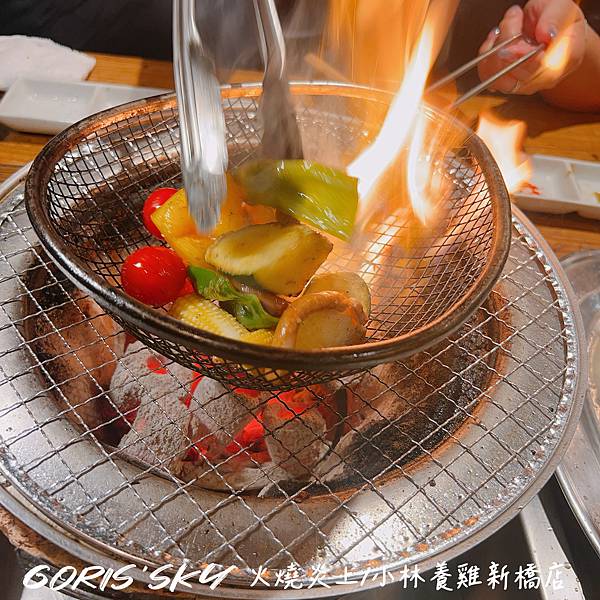 好好玩好好吃又不貴超級好拍炎上火燒雞!!!!!大推元祖小林養