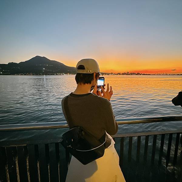 40張照片)淡水漁人碼頭看夕陽之八百年沒來跟他一起來別具意義