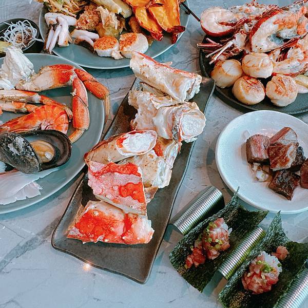 88父親節快樂!!!我花錢請客帶爸媽吃的台北101全台最高最 88父親節快樂!!!我花錢請客帶爸媽吃的台北101全台最高最