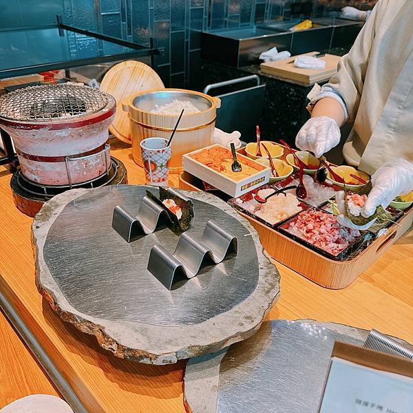 88父親節快樂!!!我花錢請客帶爸媽吃的台北101全台最高最 88父親節快樂!!!我花錢請客帶爸媽吃的台北101全台最高最