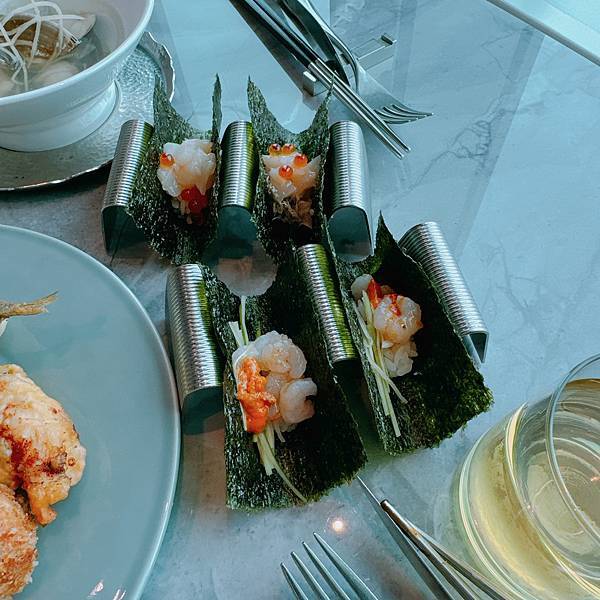 88父親節快樂!!!我花錢請客帶爸媽吃的台北101全台最高最 88父親節快樂!!!我花錢請客帶爸媽吃的台北101全台最高最