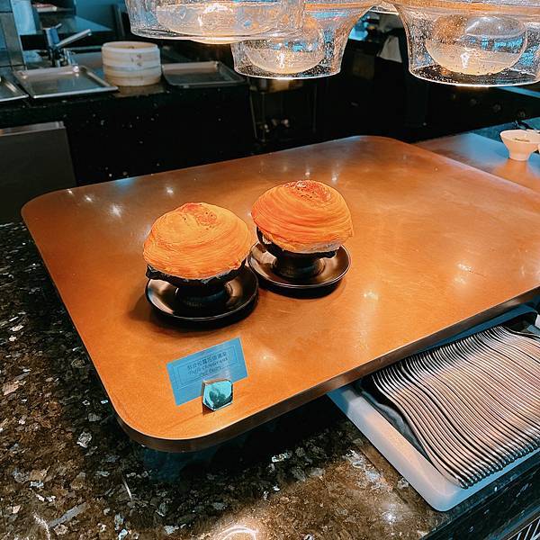 88父親節快樂!!!我花錢請客帶爸媽吃的台北101全台最高最 88父親節快樂!!!我花錢請客帶爸媽吃的台北101全台最高最