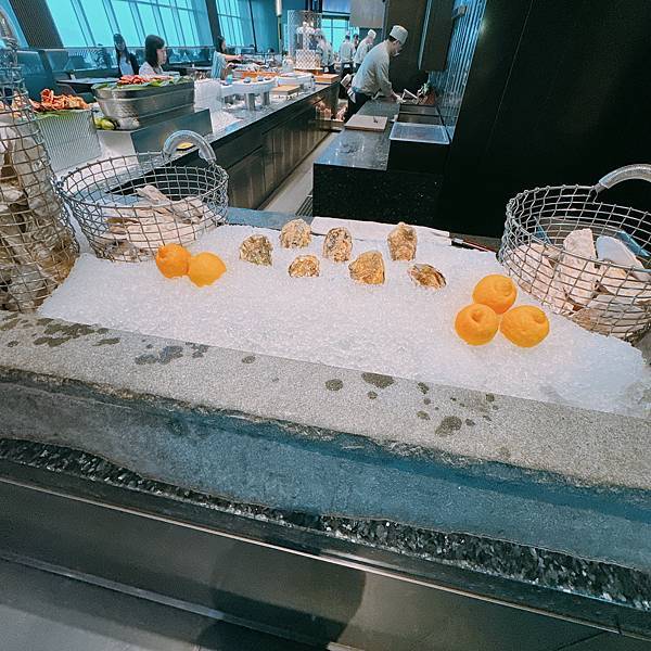 88父親節快樂!!!我花錢請客帶爸媽吃的台北101全台最高最 88父親節快樂!!!我花錢請客帶爸媽吃的台北101全台最高最