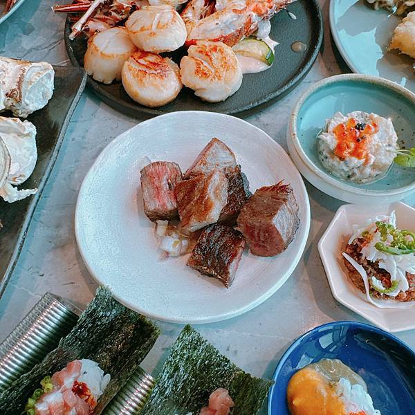 88父親節快樂!!!我花錢請客帶爸媽吃的台北101全台最高最 88父親節快樂!!!我花錢請客帶爸媽吃的台北101全台最高最