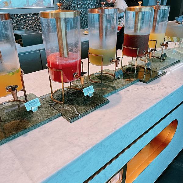 88父親節快樂!!!我花錢請客帶爸媽吃的台北101全台最高最 88父親節快樂!!!我花錢請客帶爸媽吃的台北101全台最高最