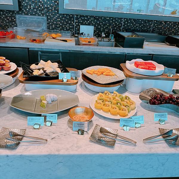 88父親節快樂!!!我花錢請客帶爸媽吃的台北101全台最高最 88父親節快樂!!!我花錢請客帶爸媽吃的台北101全台最高最