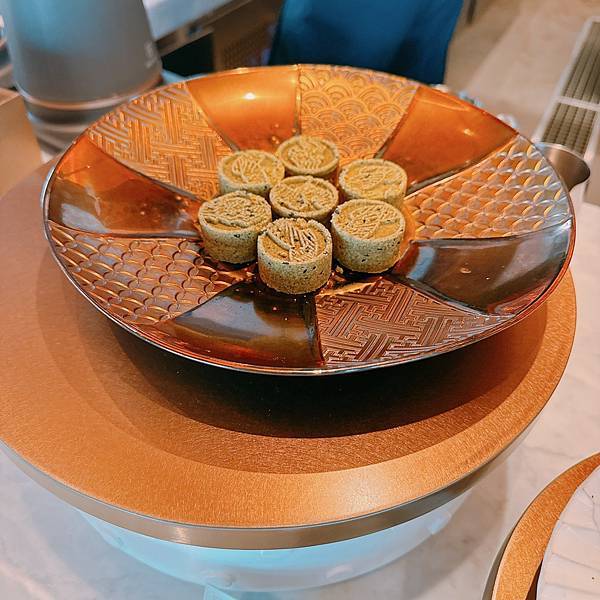 88父親節快樂!!!我花錢請客帶爸媽吃的台北101全台最高最 88父親節快樂!!!我花錢請客帶爸媽吃的台北101全台最高最