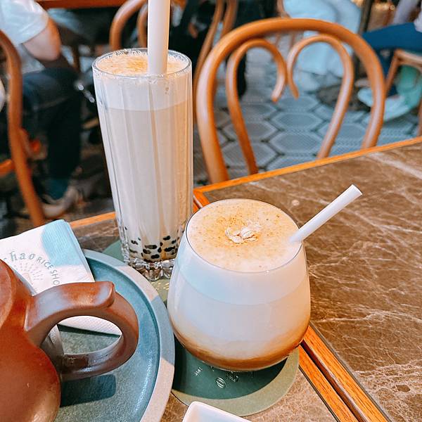 他說這家比鼎泰豐炒飯好吃啦!!!!!又龍蝦又牛排的炒飯天花板 他說這家比鼎泰豐炒飯好吃啦!!!!!又龍蝦又牛排的炒飯天花板