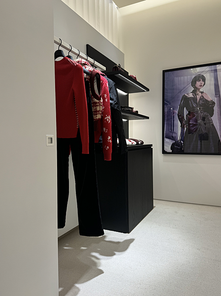 第一次在台灣香奈兒CHANEL買到爆款包!大豐收的試穿全記錄 第一次在台灣香奈兒CHANEL買到爆款包!大豐收的試穿全記錄