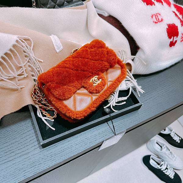 第一次在台灣香奈兒CHANEL買到爆款包!大豐收的試穿全記錄 第一次在台灣香奈兒CHANEL買到爆款包!大豐收的試穿全記錄