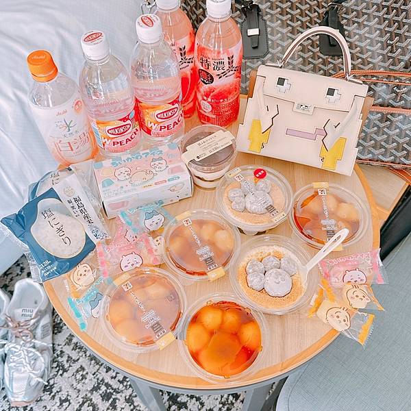 是貓貓肉球糰子!2025最新日本7-11限定必吃(黃豆粉慕斯