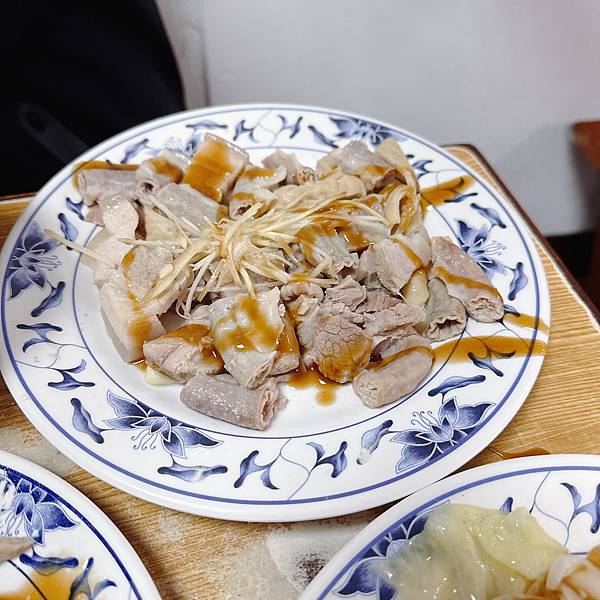 我住台大醫院近半年就陪伴我近半年的三禾米粉湯(小菜最好吃)價 我住台大醫院近半年就陪伴我近半年的三禾米粉湯(小菜最好吃)價