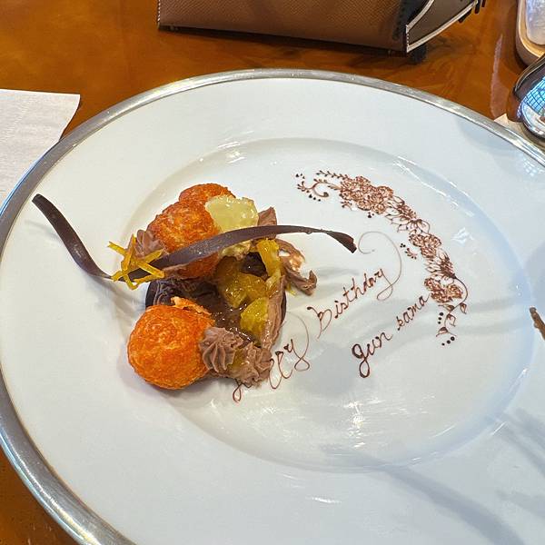 第一次在日本愛馬仕慶生!!!!!台灣等7年買不到日本等3年多