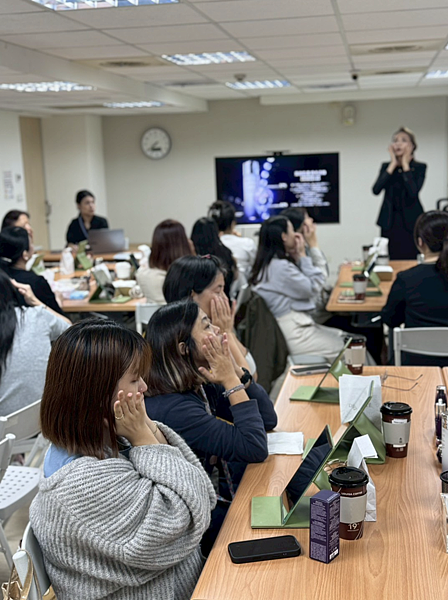 大谷翔平最愛的小紫瓶壓軸黛珂公益超微導全能修護紫絲帶限定組( 大谷翔平最愛的小紫瓶壓軸黛珂公益超微導全能修護紫絲帶限定組(